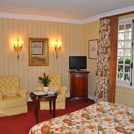 Auberge Des Templiers Boismorand Екстериор снимка